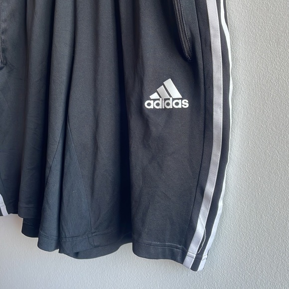 Adidas 3 Stripe Short Medium - Picture 2 of 10